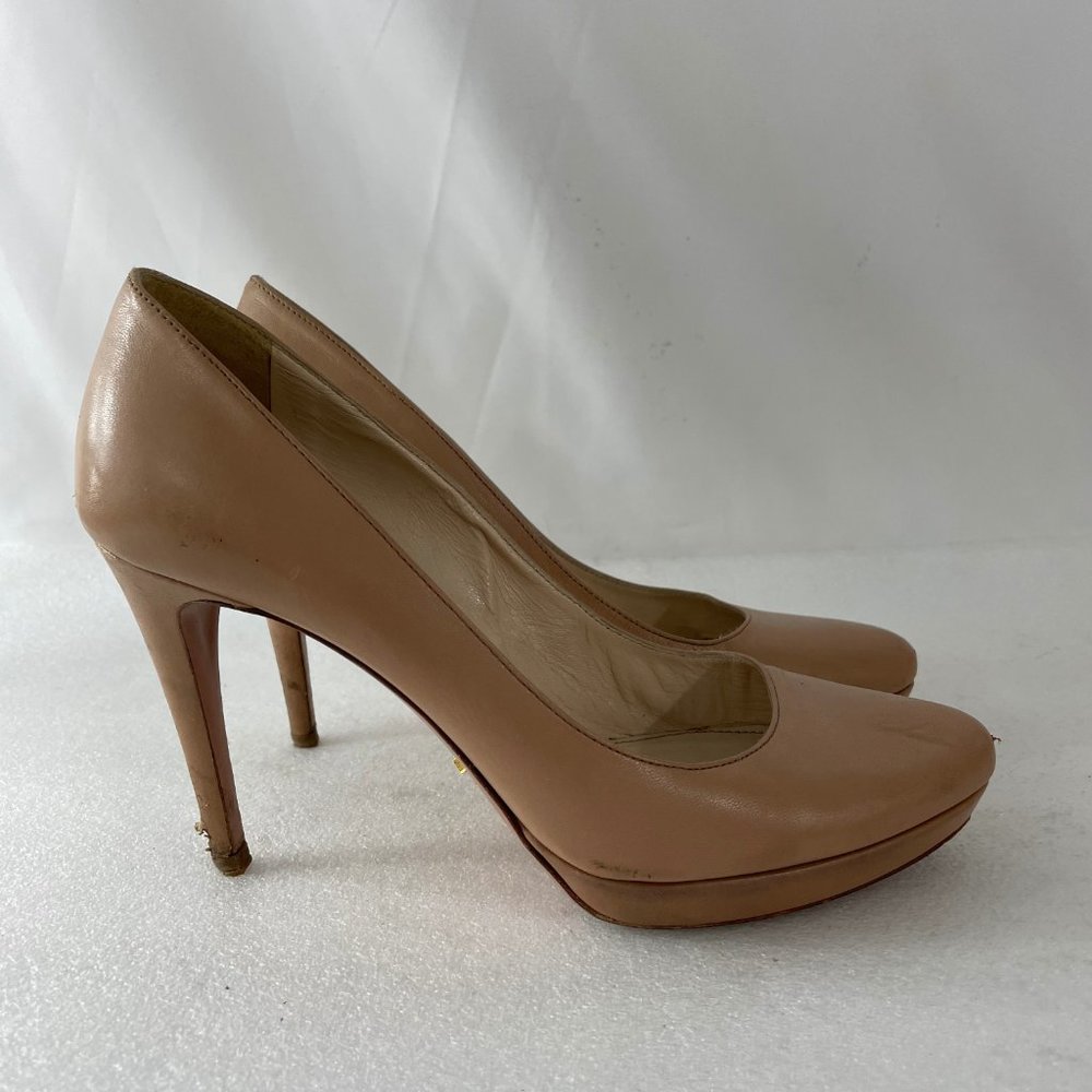 Prada round-toe pumps in Cream calfskin - Picture 2 of 11
